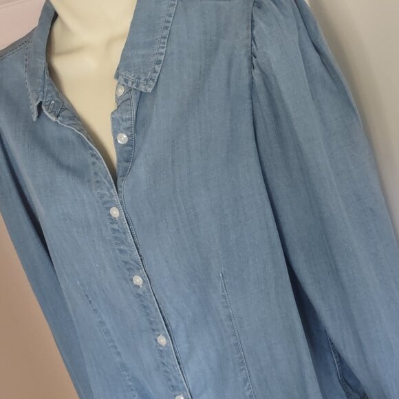 For The Republic Women’s Denim Button-up Shirt  - MEDIUM - Picture 11 of 13